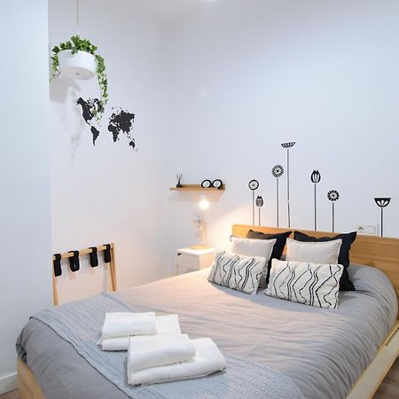 Apartamento Atarazanas Malaga Centro Historico Екстериор снимка