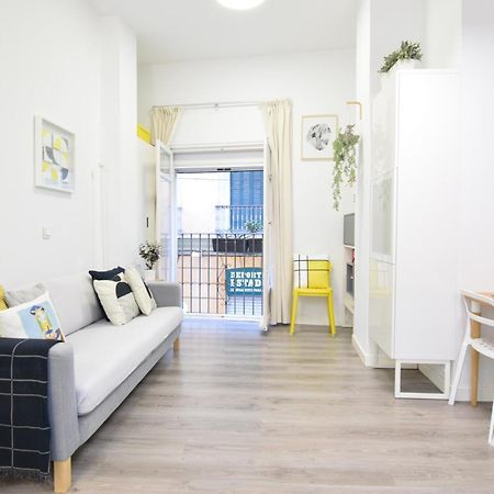 Apartamento Atarazanas Malaga Centro Historico Екстериор снимка
