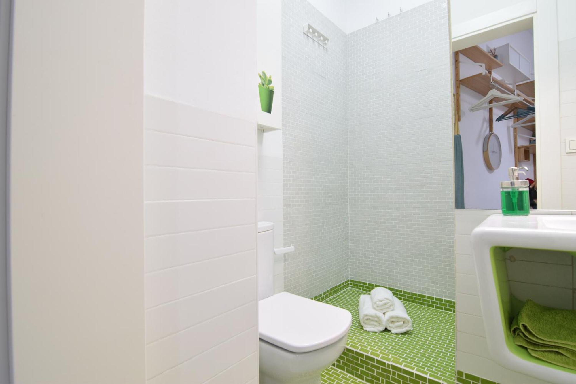 Apartamento Atarazanas Malaga Centro Historico Екстериор снимка