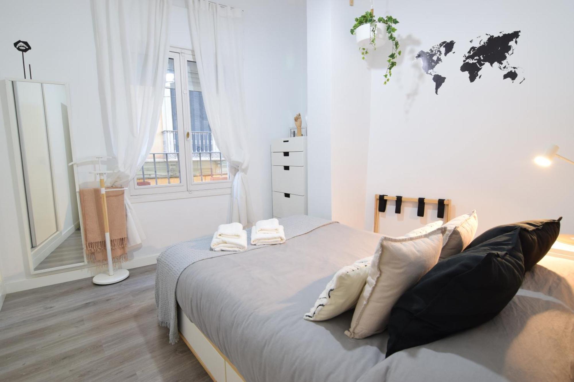 Apartamento Atarazanas Malaga Centro Historico Екстериор снимка