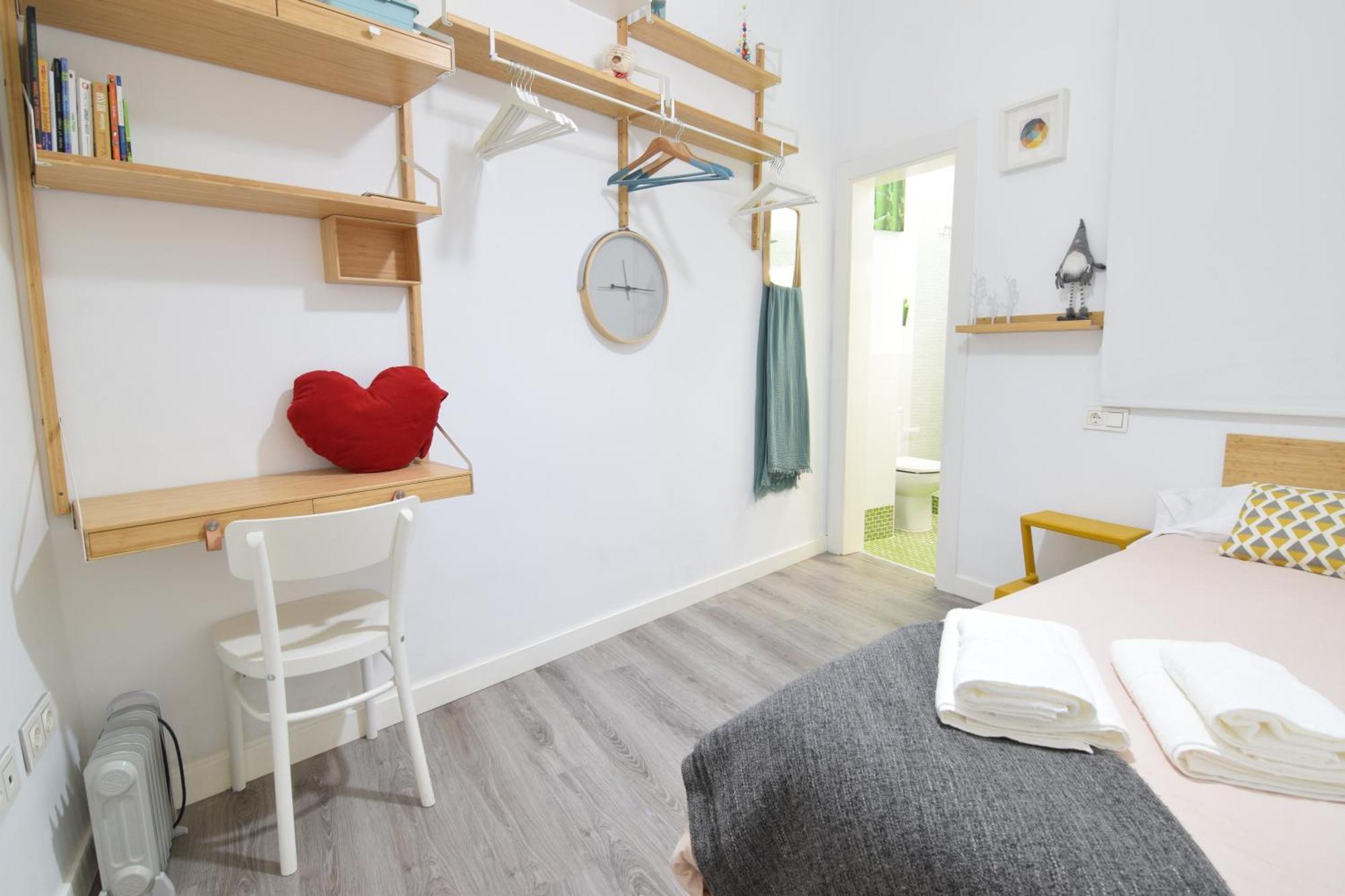 Apartamento Atarazanas Malaga Centro Historico Екстериор снимка