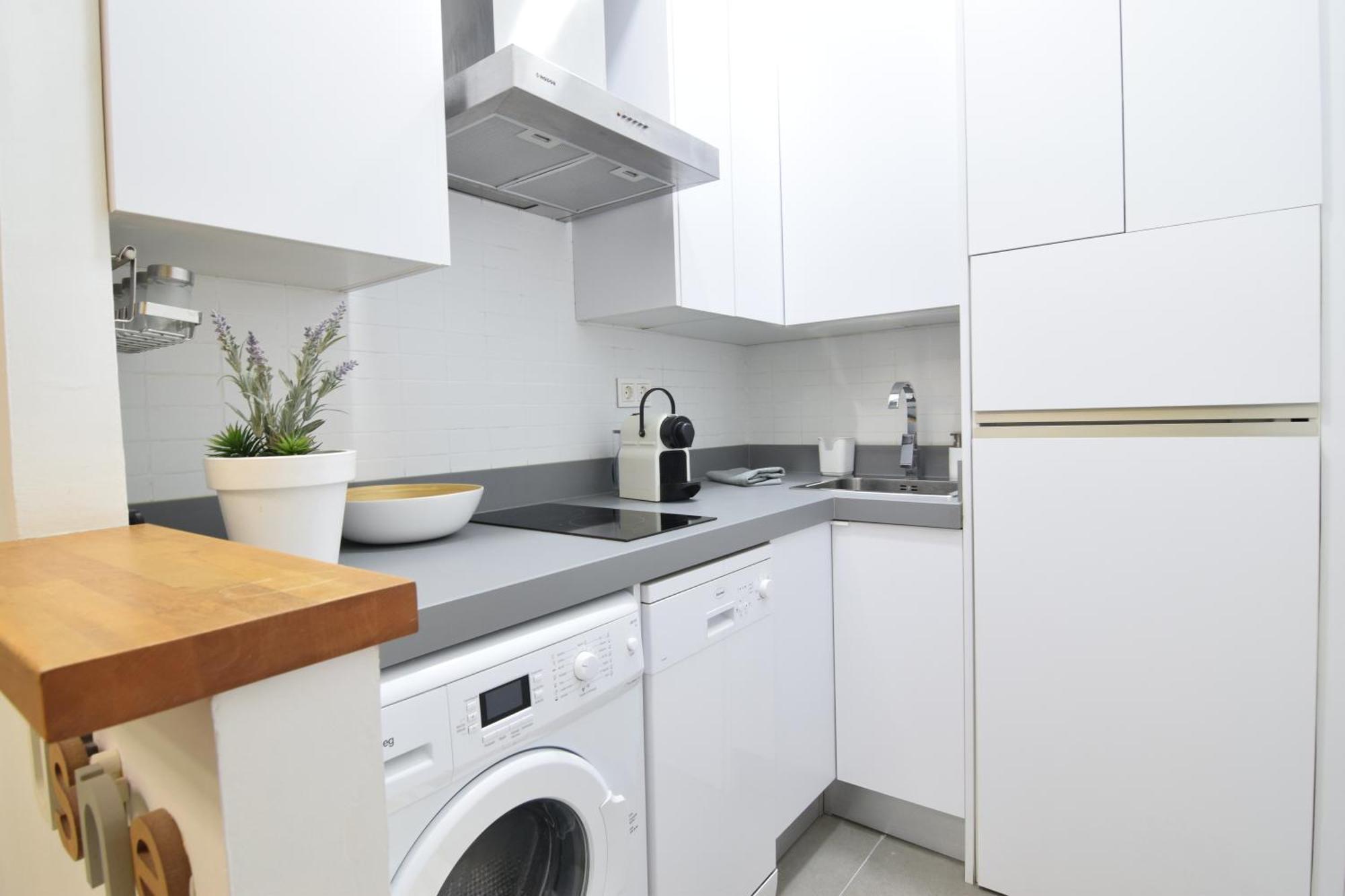 Apartamento Atarazanas Malaga Centro Historico Екстериор снимка