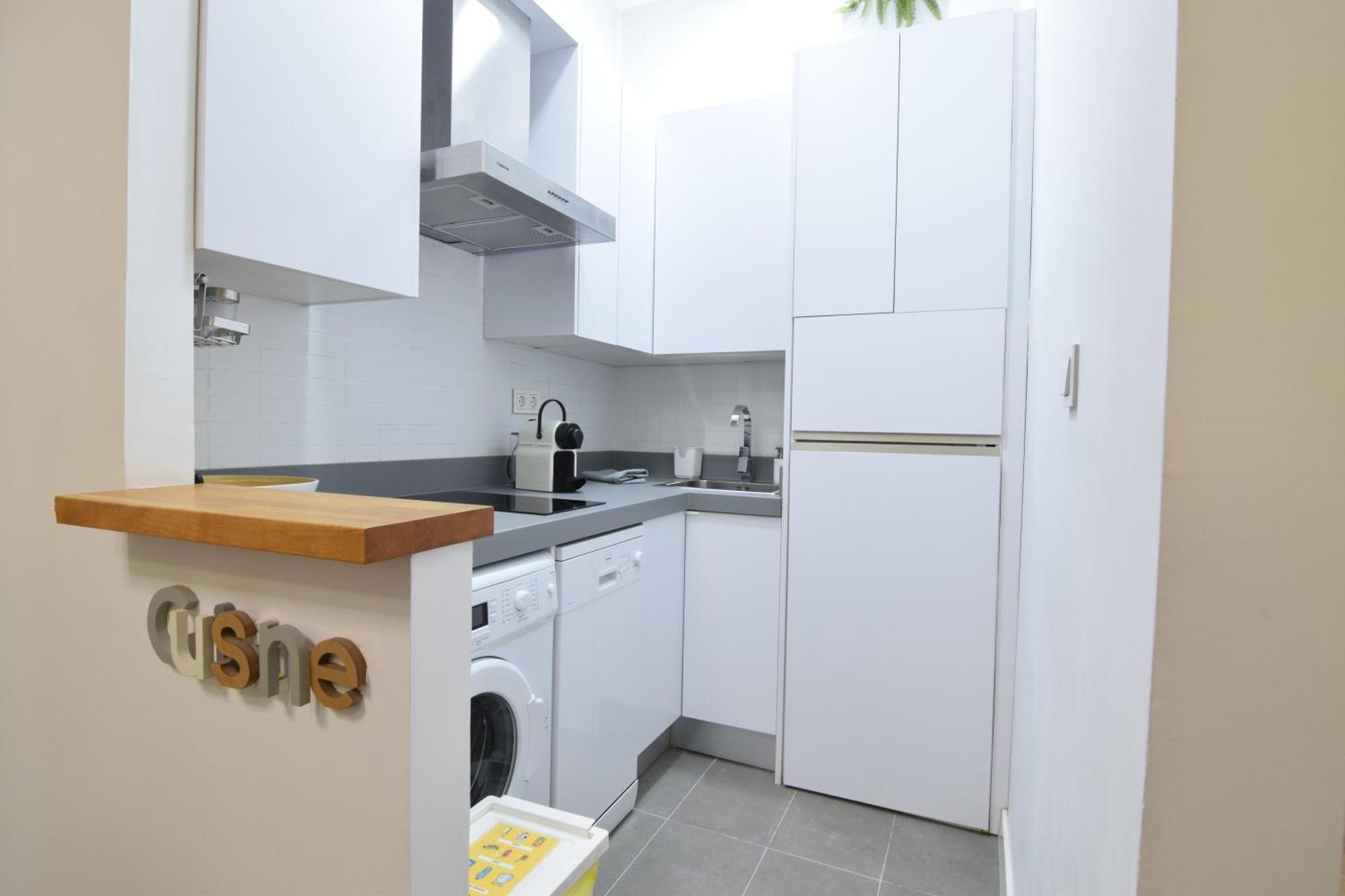 Apartamento Atarazanas Malaga Centro Historico Екстериор снимка